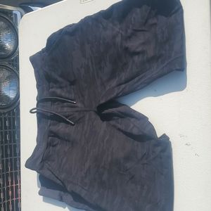 Alphalete camo joggers